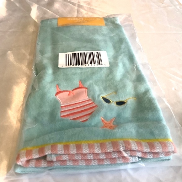 set of 3 “summer theme” hand towels - Picture 2 of 10